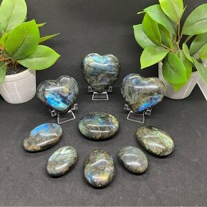 Labradorite palmstones